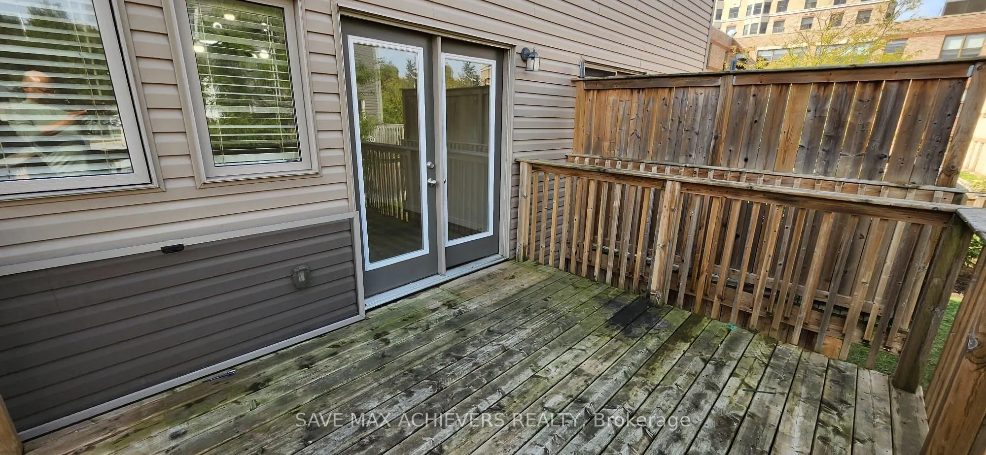3200 Singleton Avenue, #39