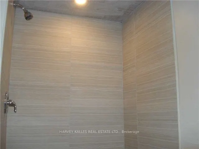 8 Salmond Court, #Lower