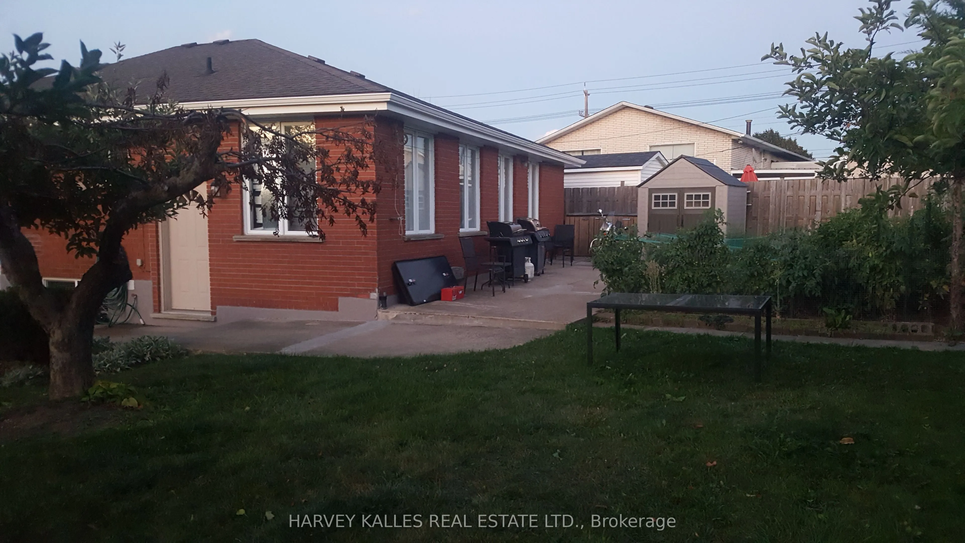 8 Salmond Court, #Lower