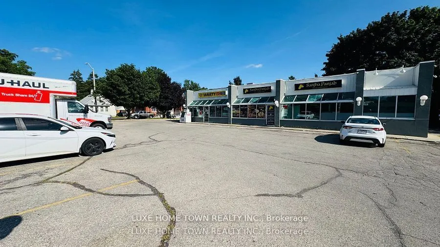 780 Dundas Street, #1