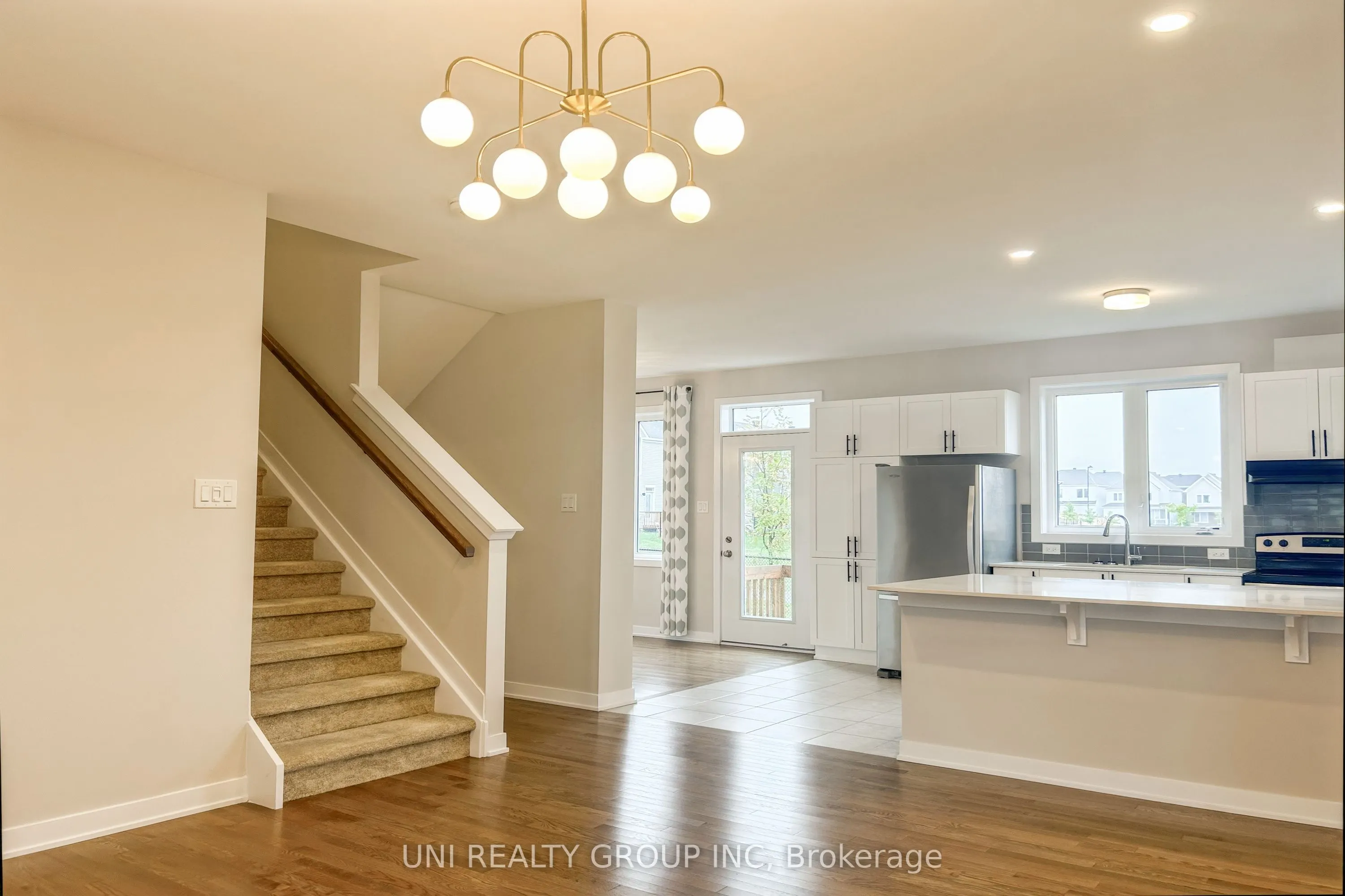 324 CANADENSIS Lane