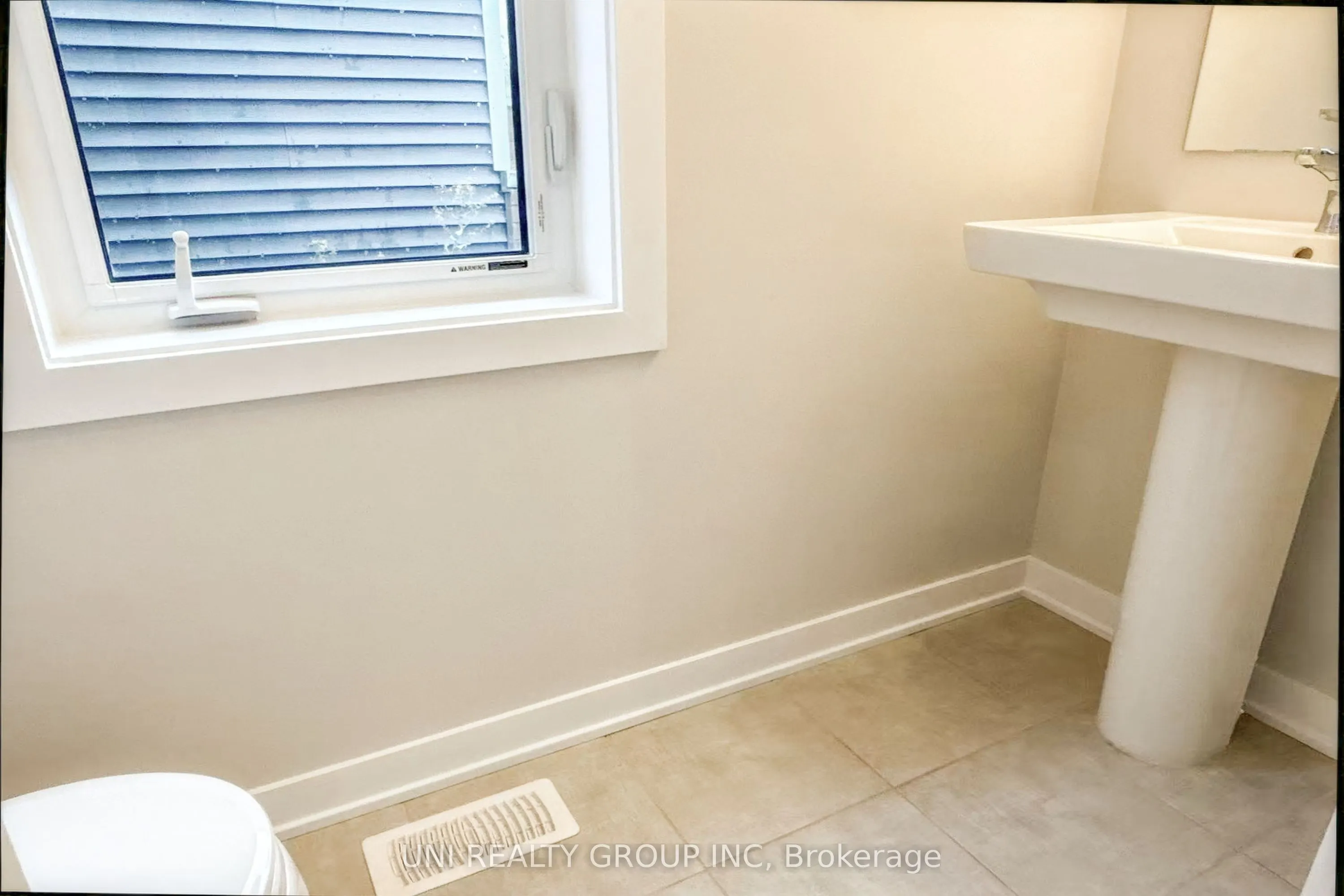 324 CANADENSIS Lane