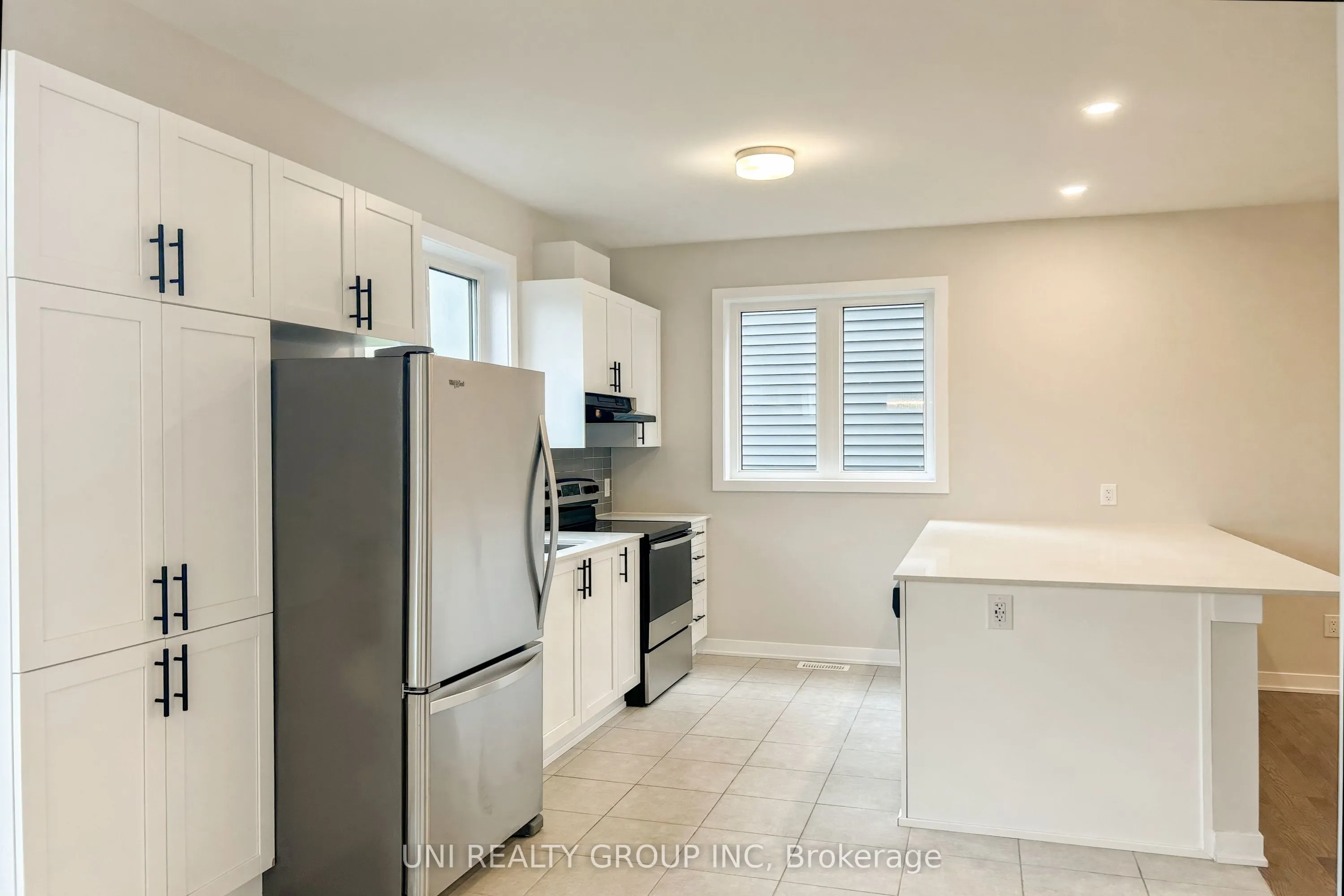 324 CANADENSIS Lane