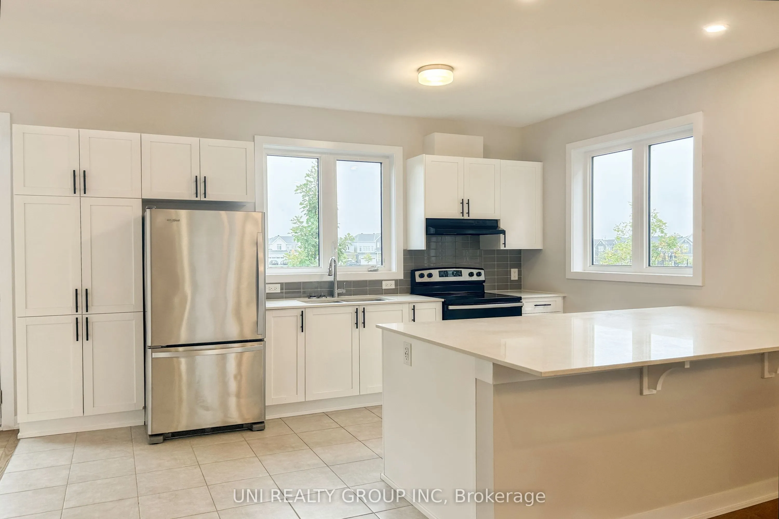 324 CANADENSIS Lane