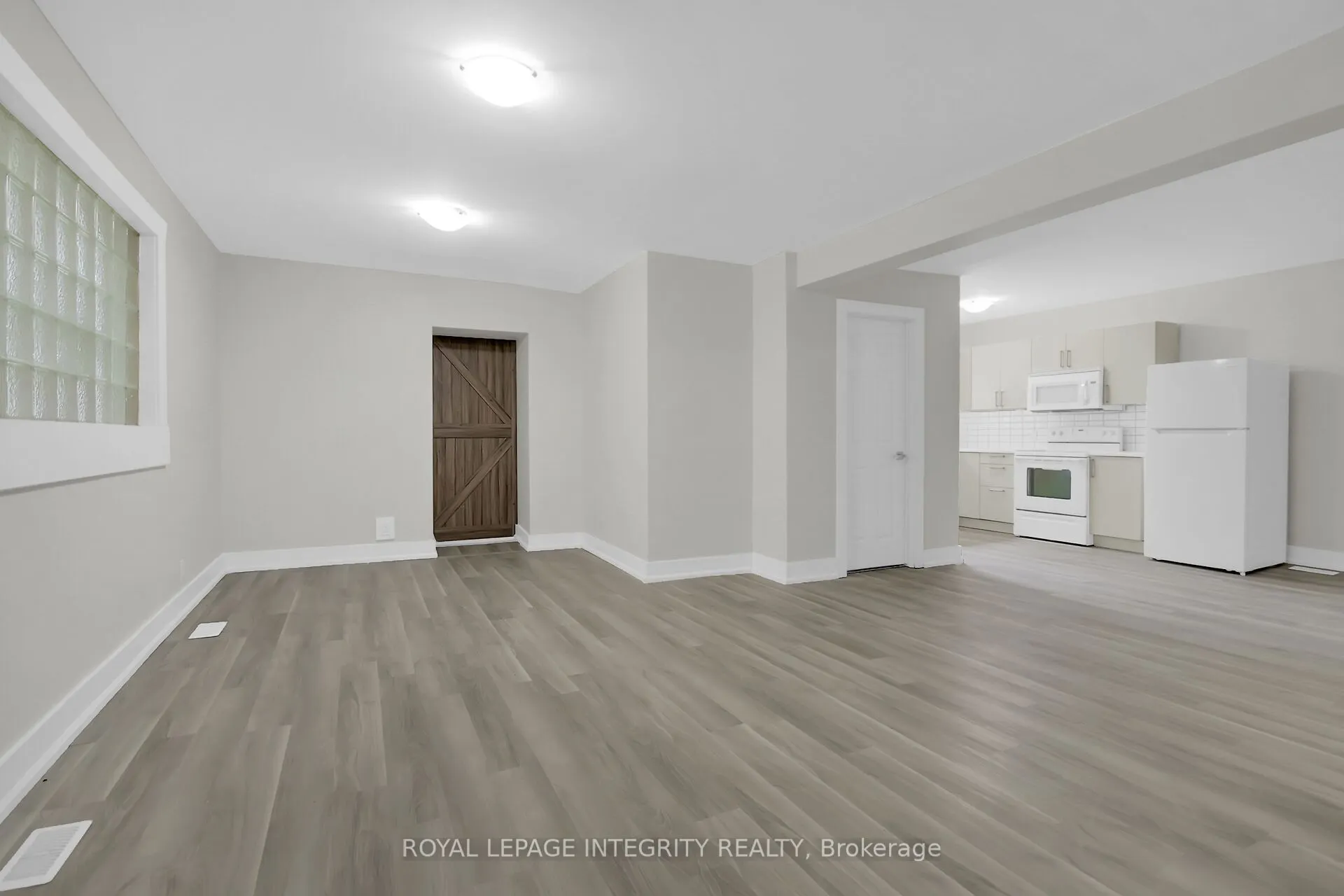 209 Hannah Street, #1