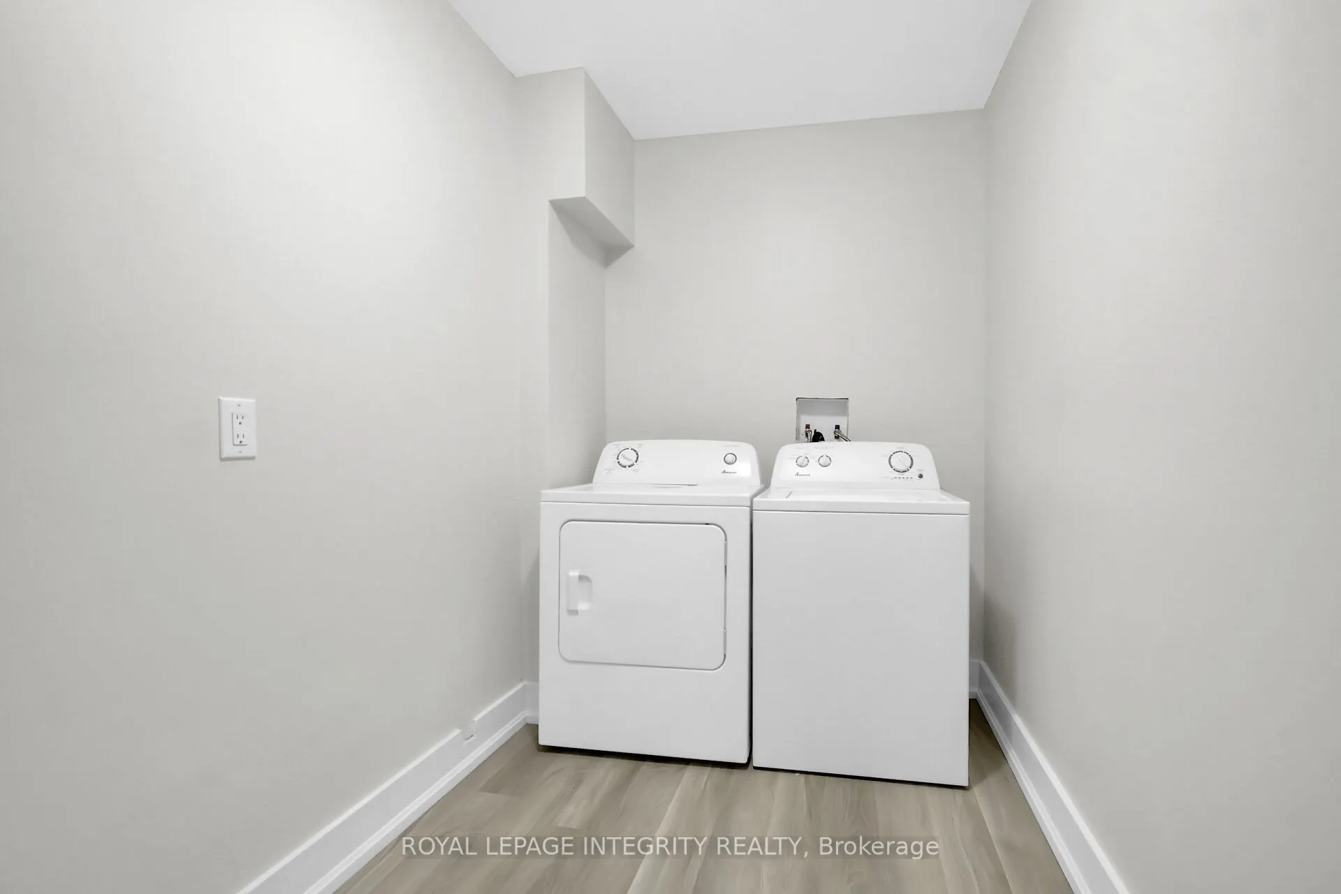 209 Hannah Street, #1
