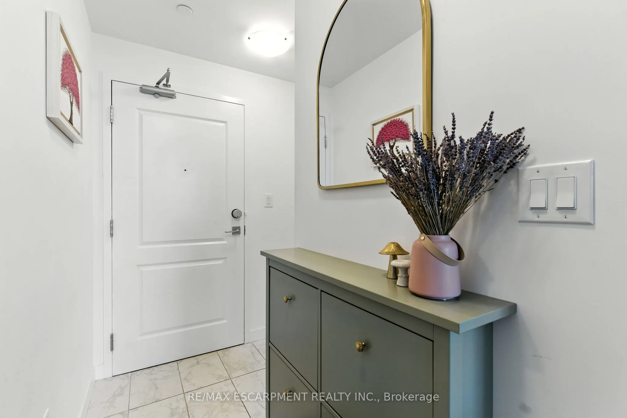 460 DUNDAS Street E, #313