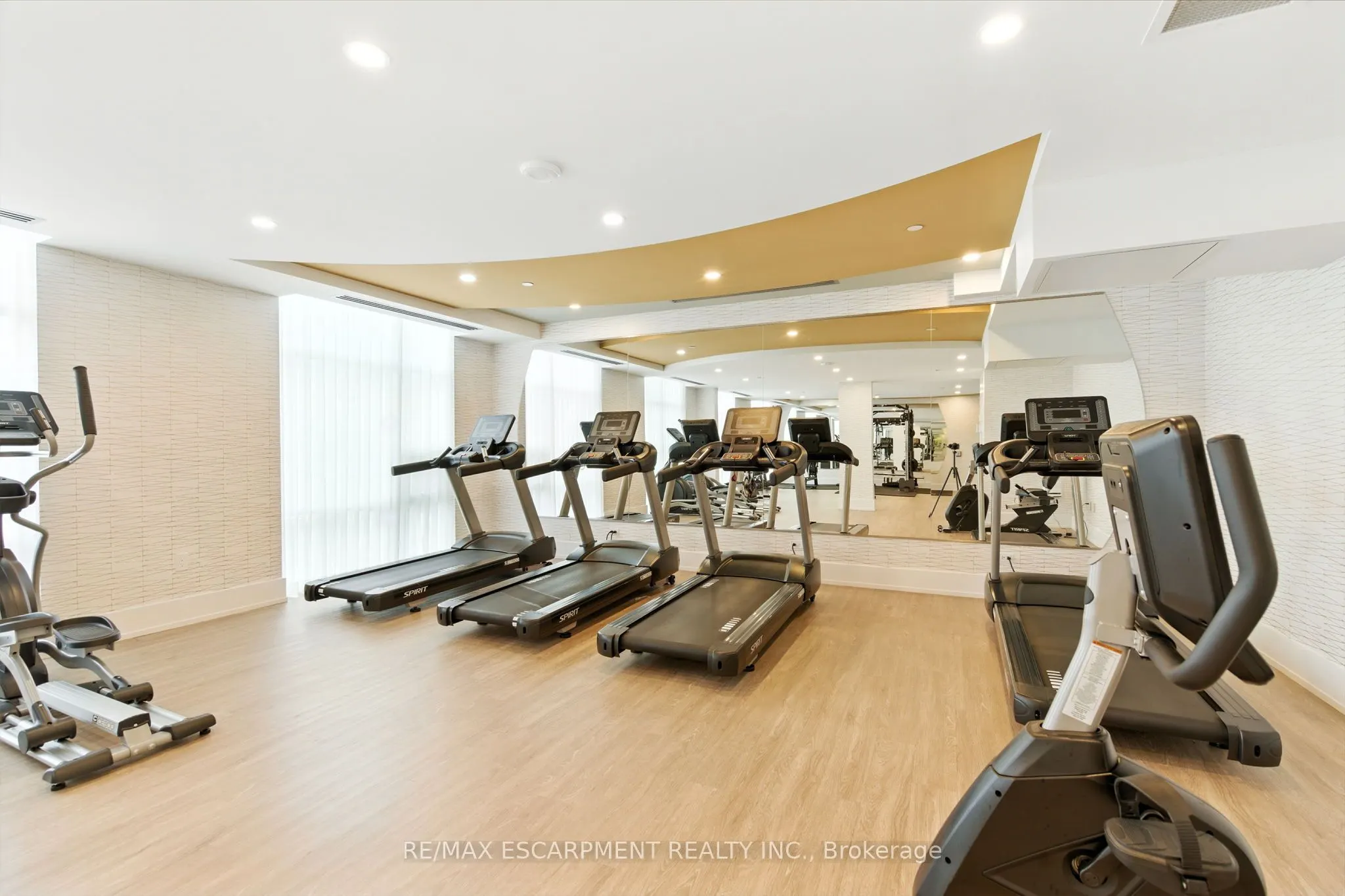 460 DUNDAS Street E, #313