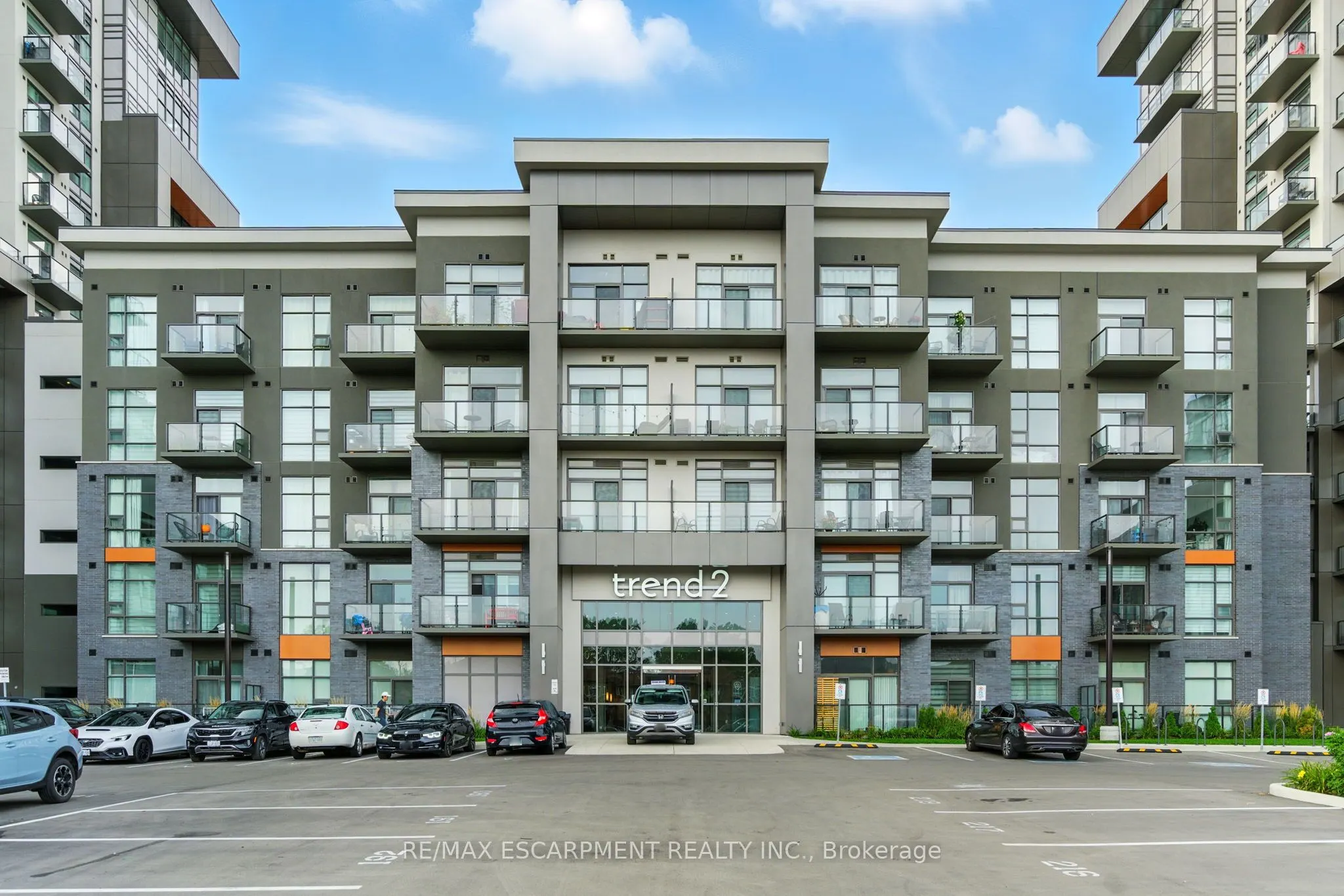 460 DUNDAS Street E, #313