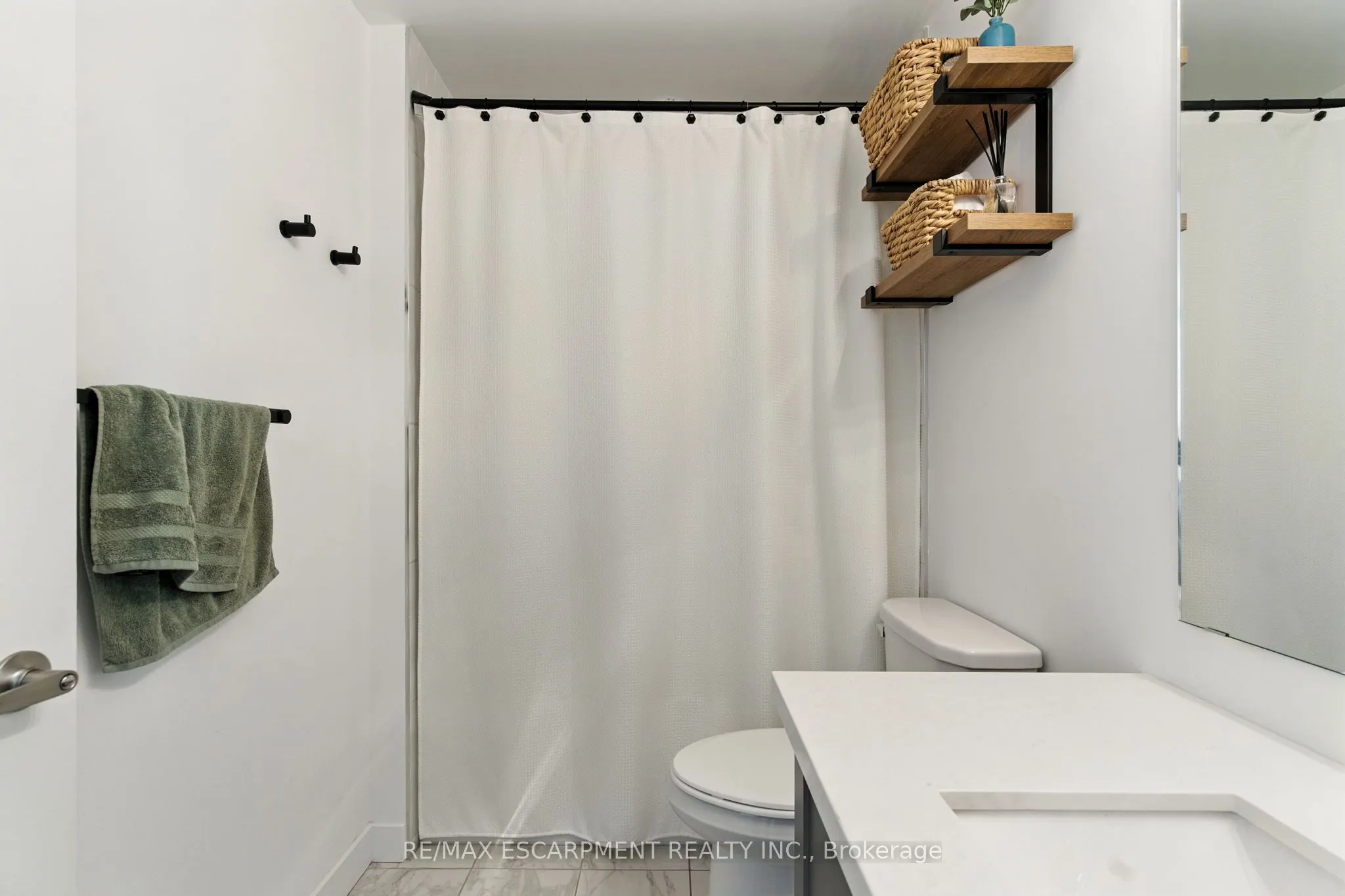 460 DUNDAS Street E, #313