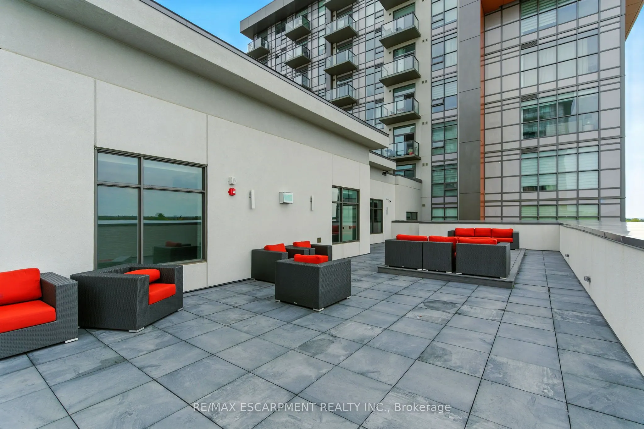 460 DUNDAS Street E, #313