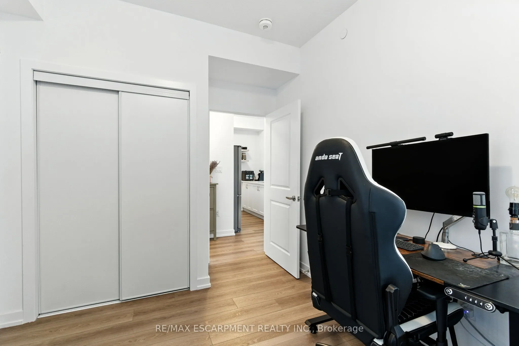 460 DUNDAS Street E, #313