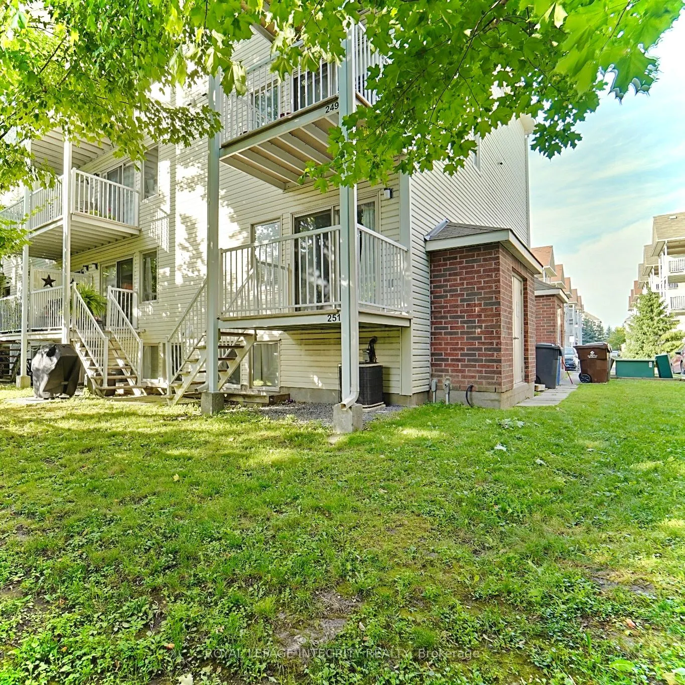 251 Keltie Private, #6
