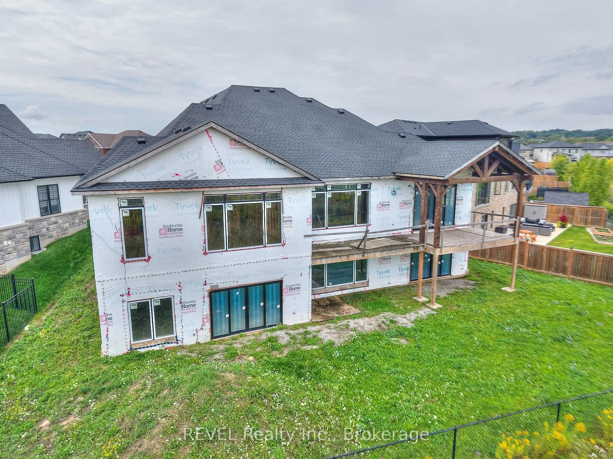 62 BERGENSTEIN Crescent
