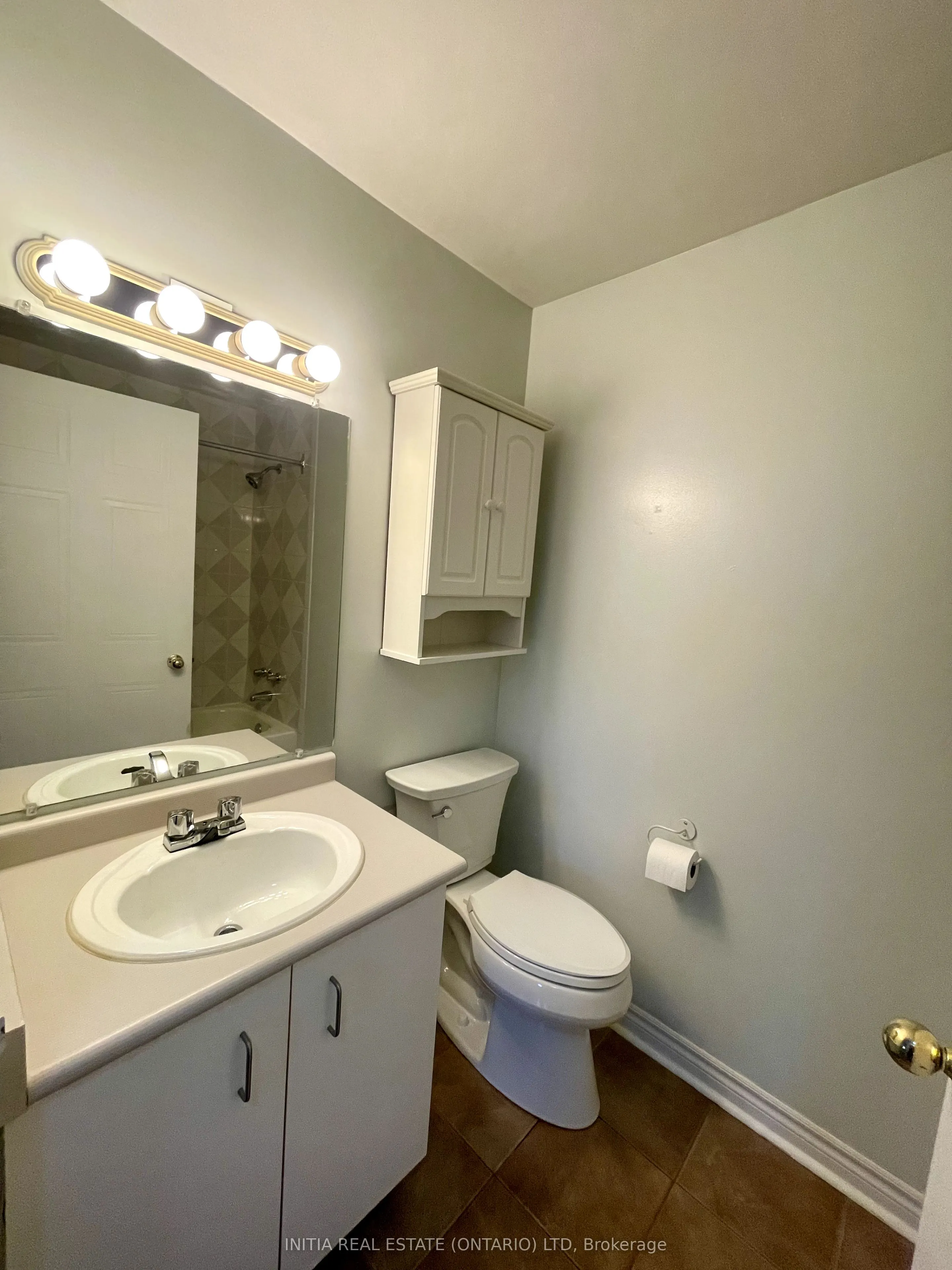 95 Base Line Road W, #809