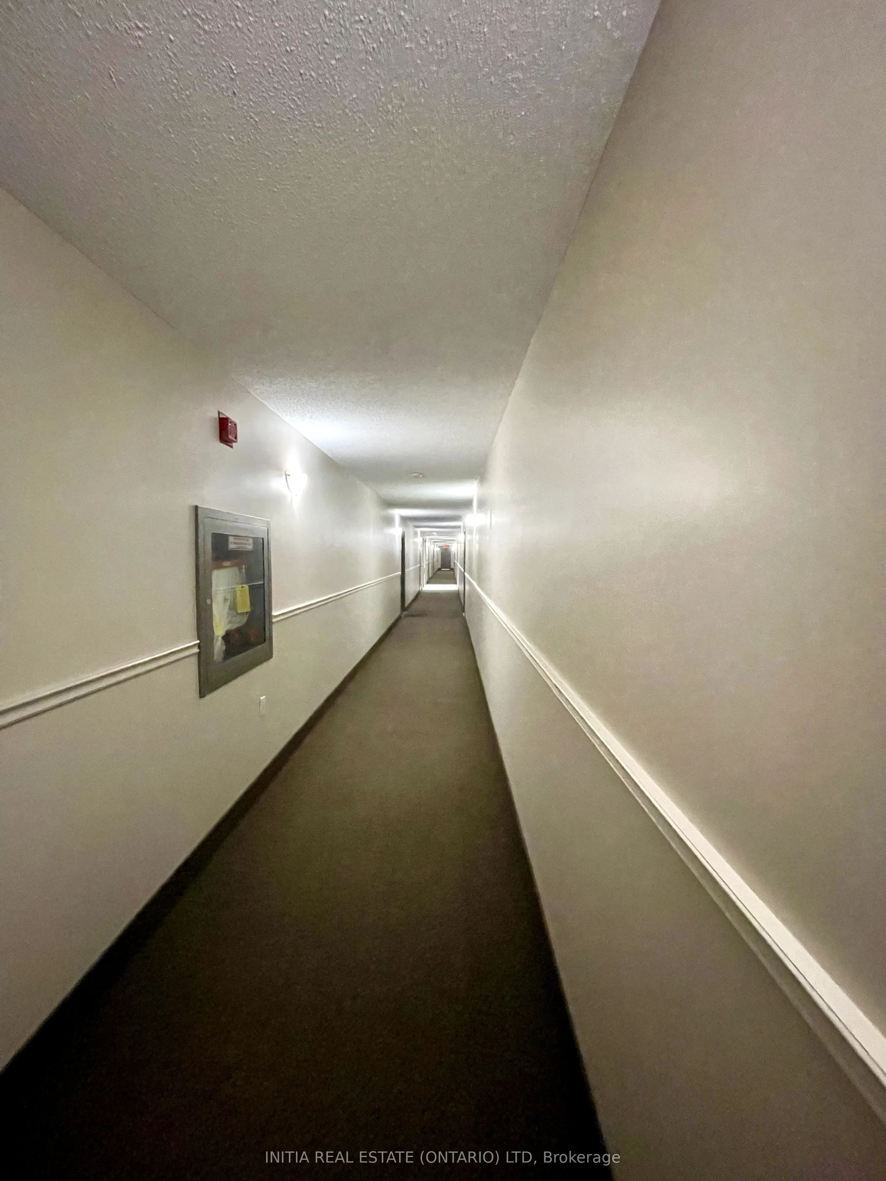 95 Base Line Road W, #809