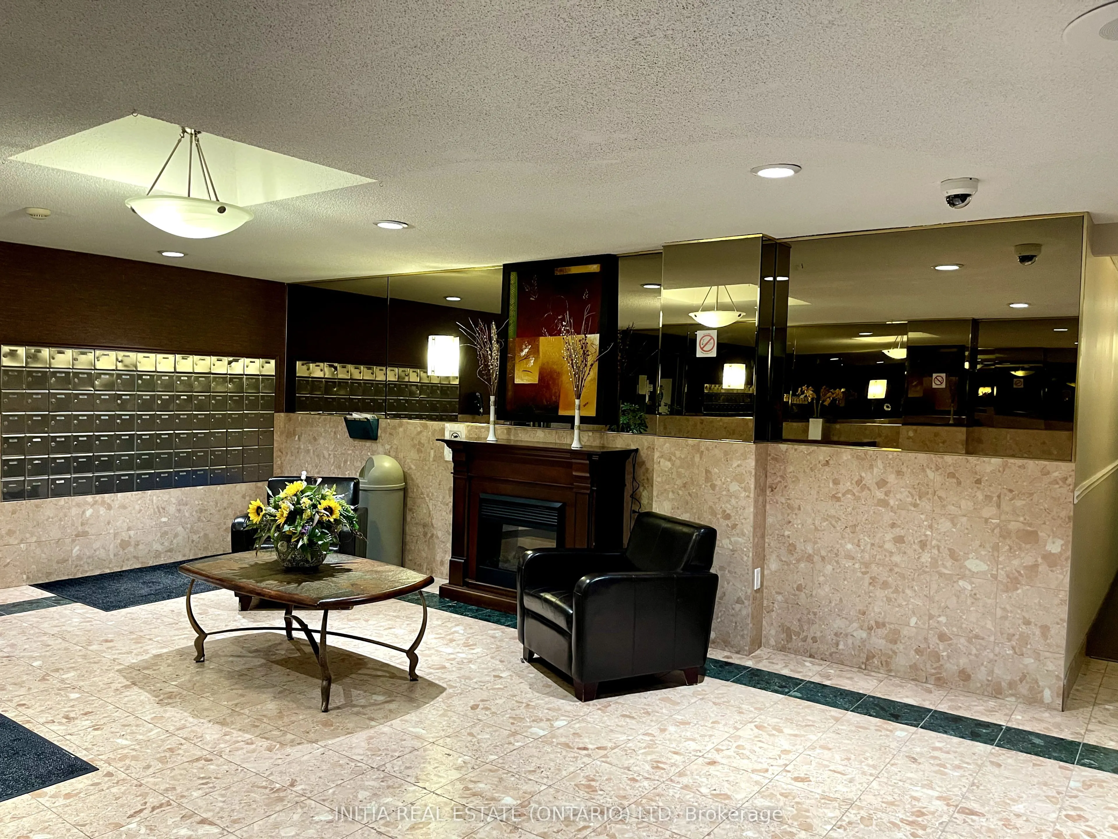 95 Base Line Road W, #809