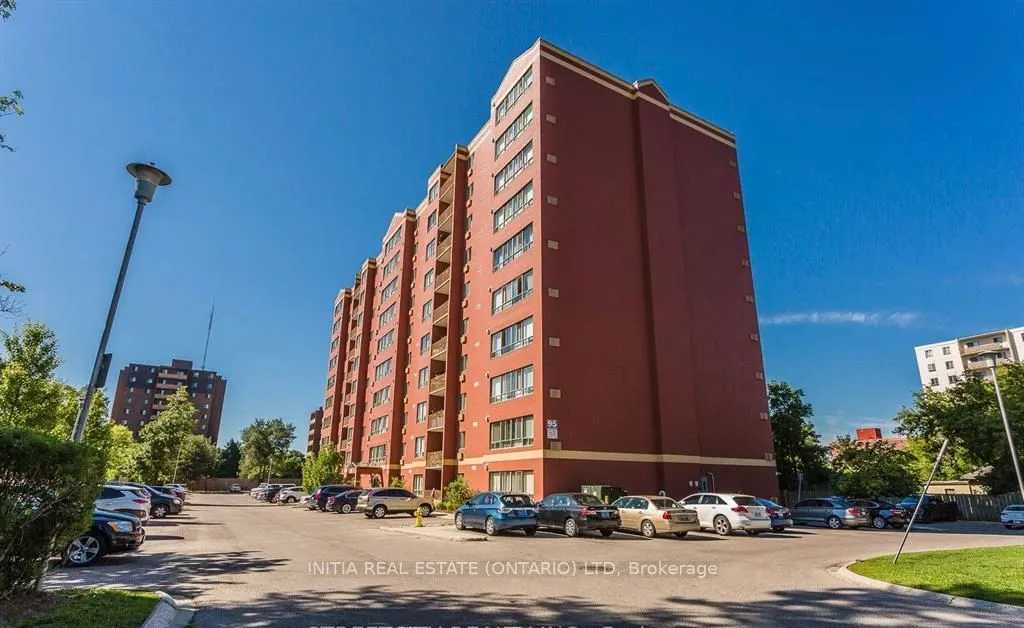 95 Base Line Road W, #809