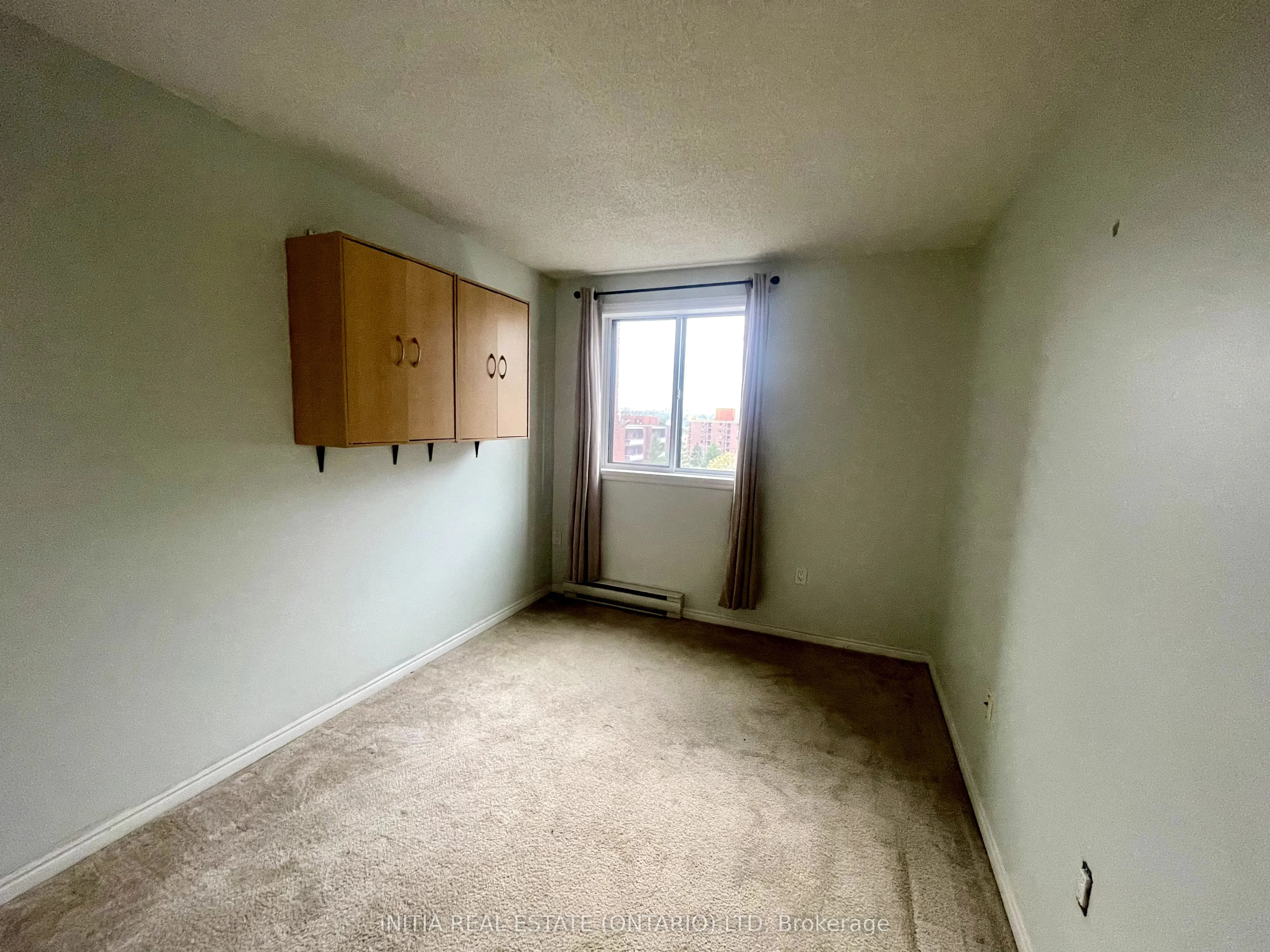 95 Base Line Road W, #809
