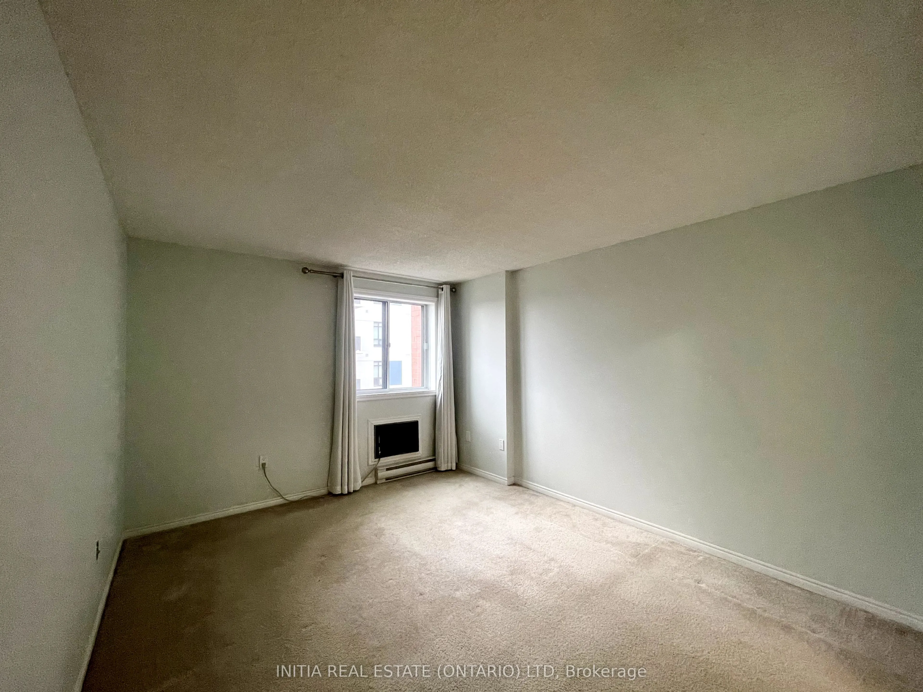 95 Base Line Road W, #809
