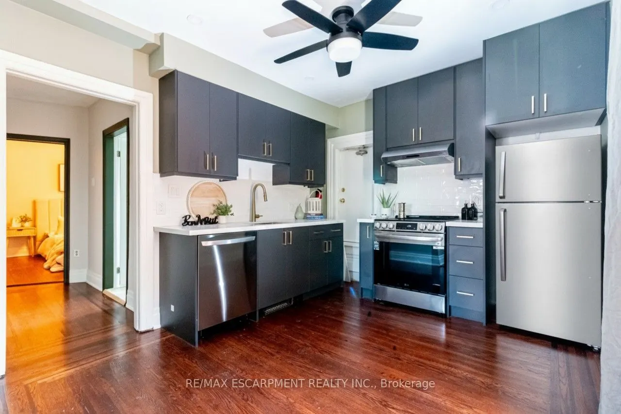 11 Eastbourne Avenue, #2