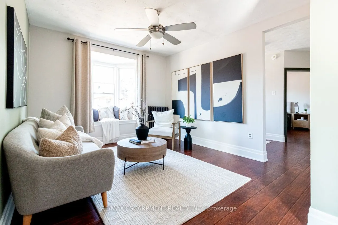 11 Eastbourne Avenue, #2