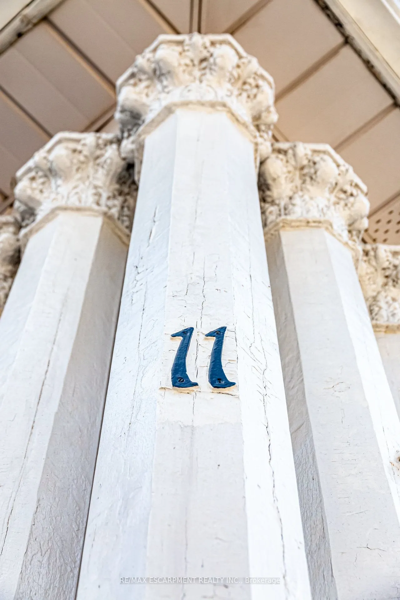 11 Eastbourne Avenue, #2