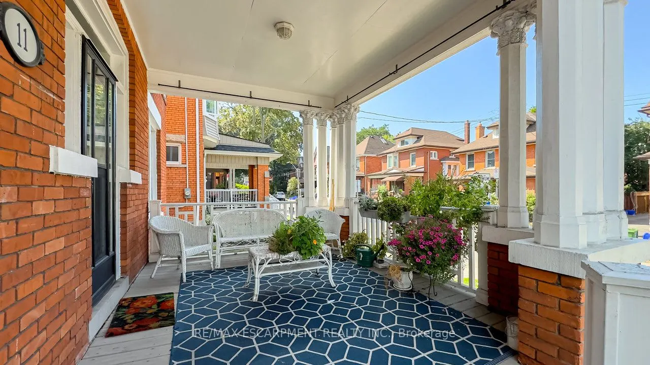 11 Eastbourne Avenue, #2