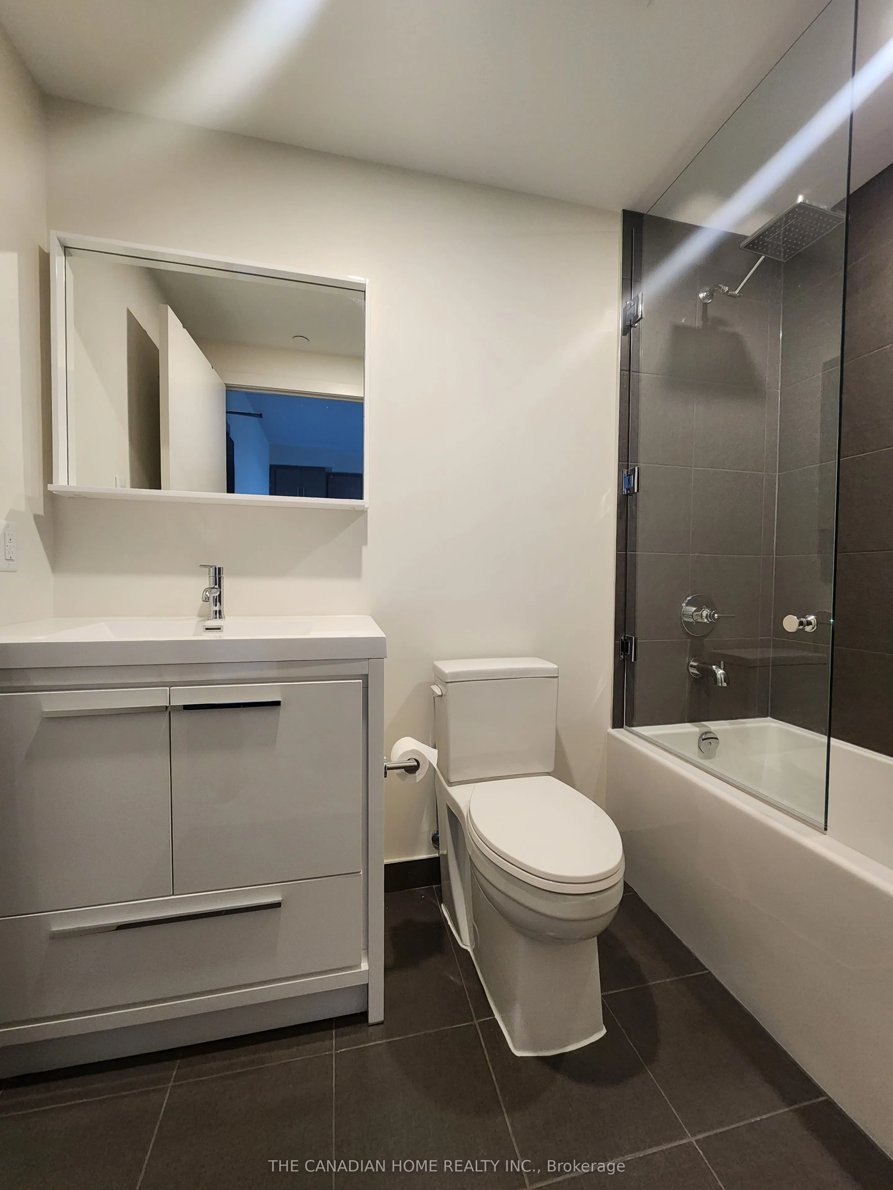 212 King William Street, #723