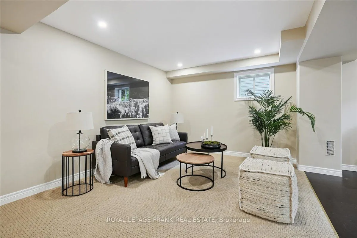 23 Woodlawn Court