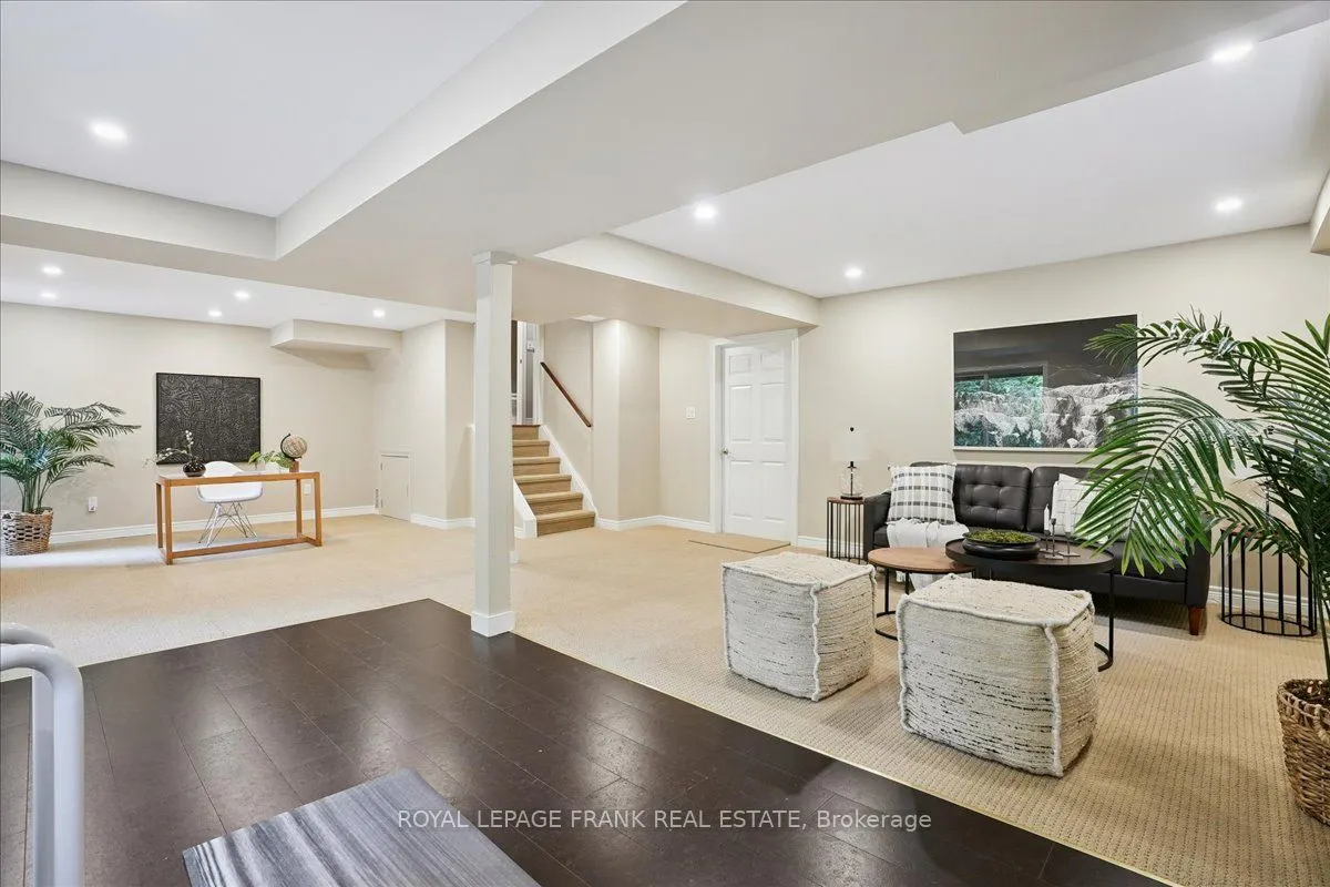 23 Woodlawn Court