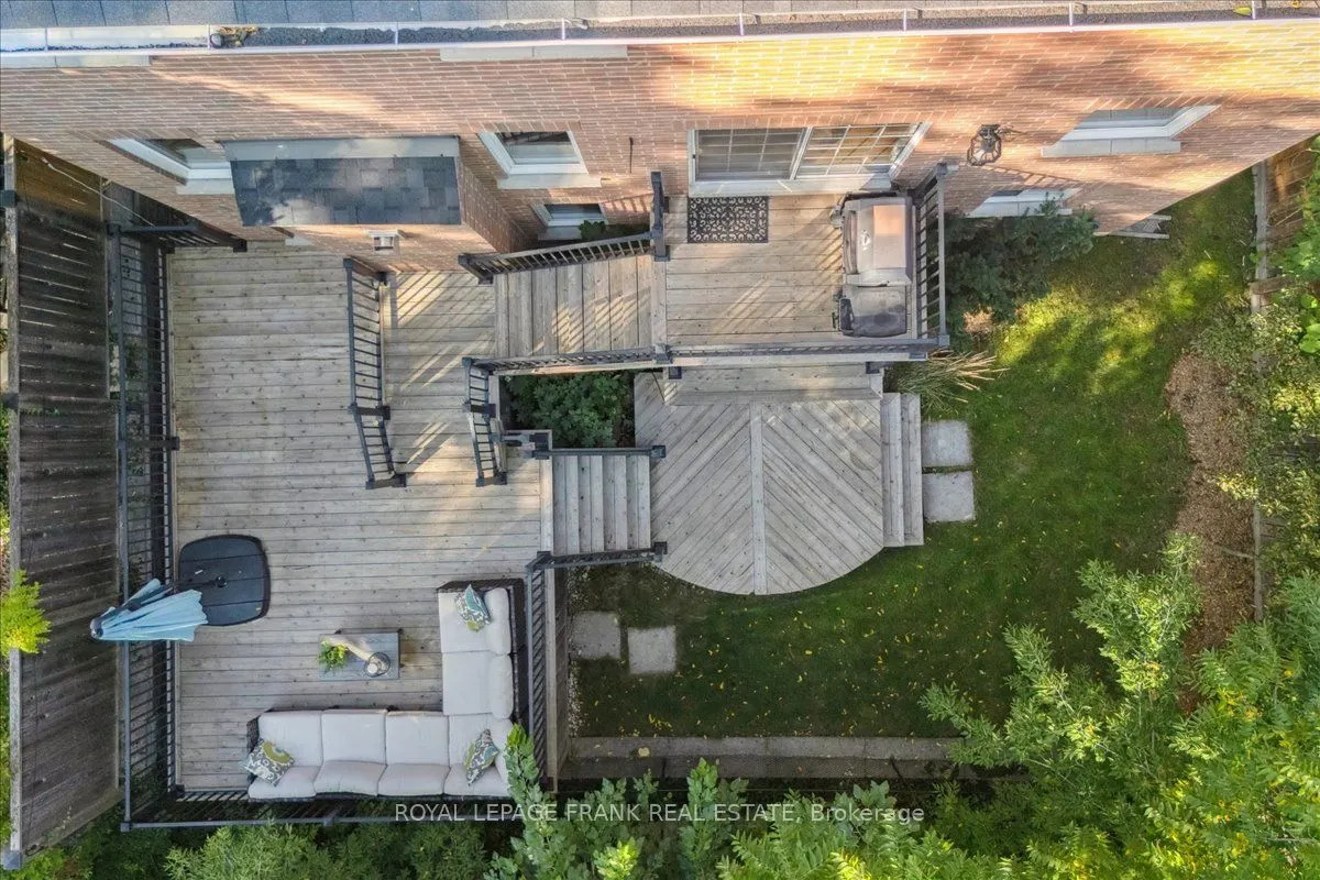 23 Woodlawn Court