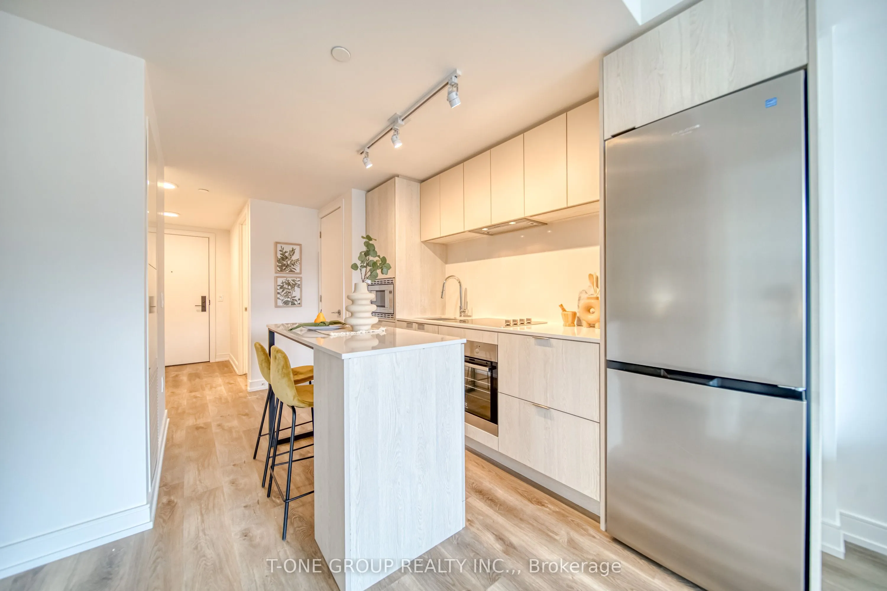1 Jarvis Street, #910