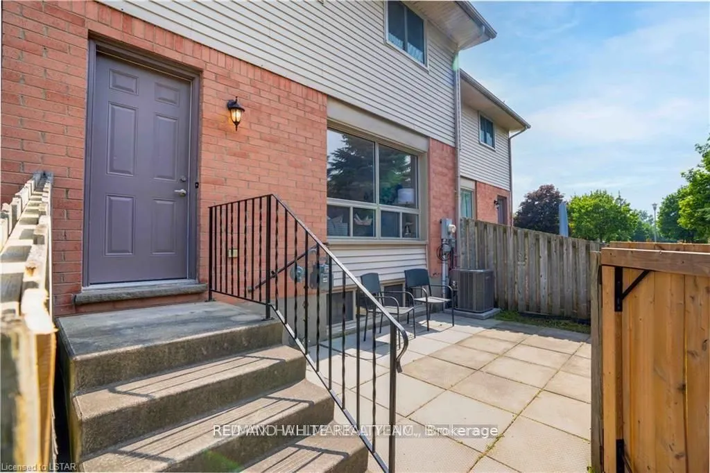 355 Sandringham Crescent, #UNIT-54