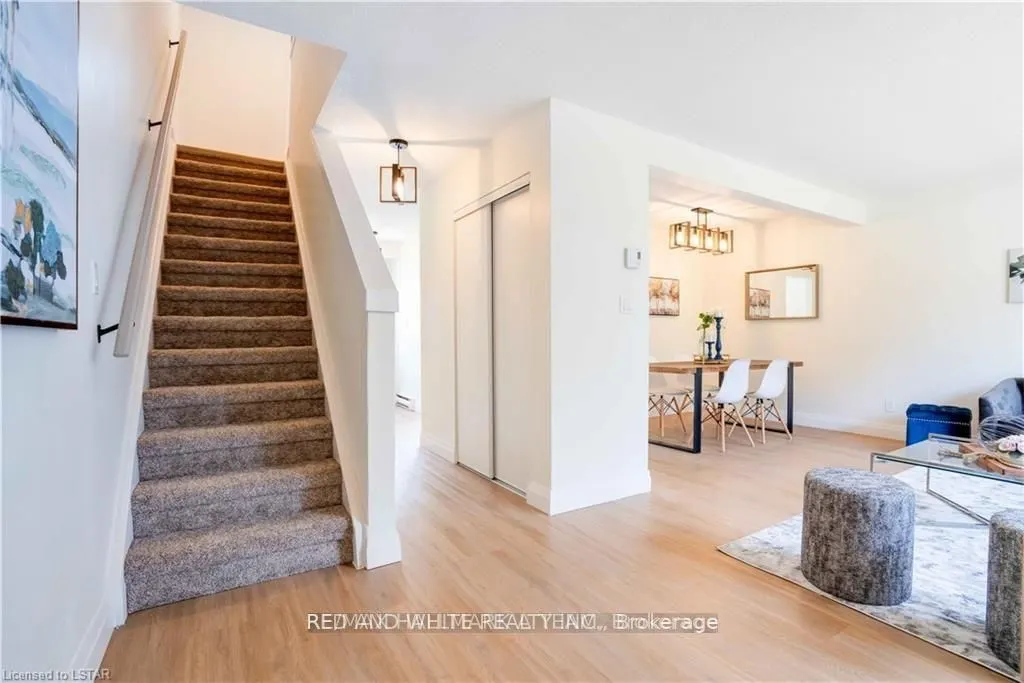 355 Sandringham Crescent, #UNIT-54