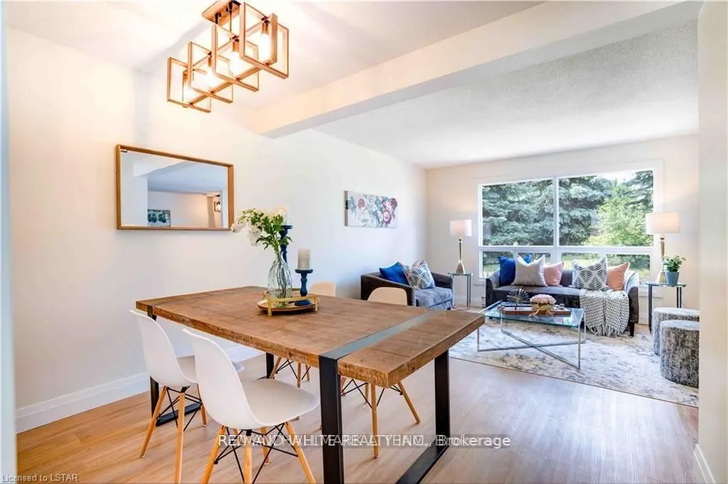 355 Sandringham Crescent, #UNIT-54