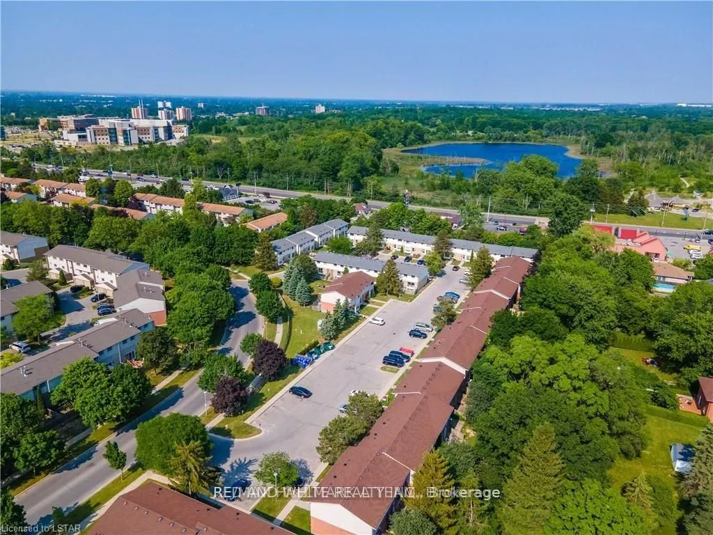 355 Sandringham Crescent, #UNIT-54