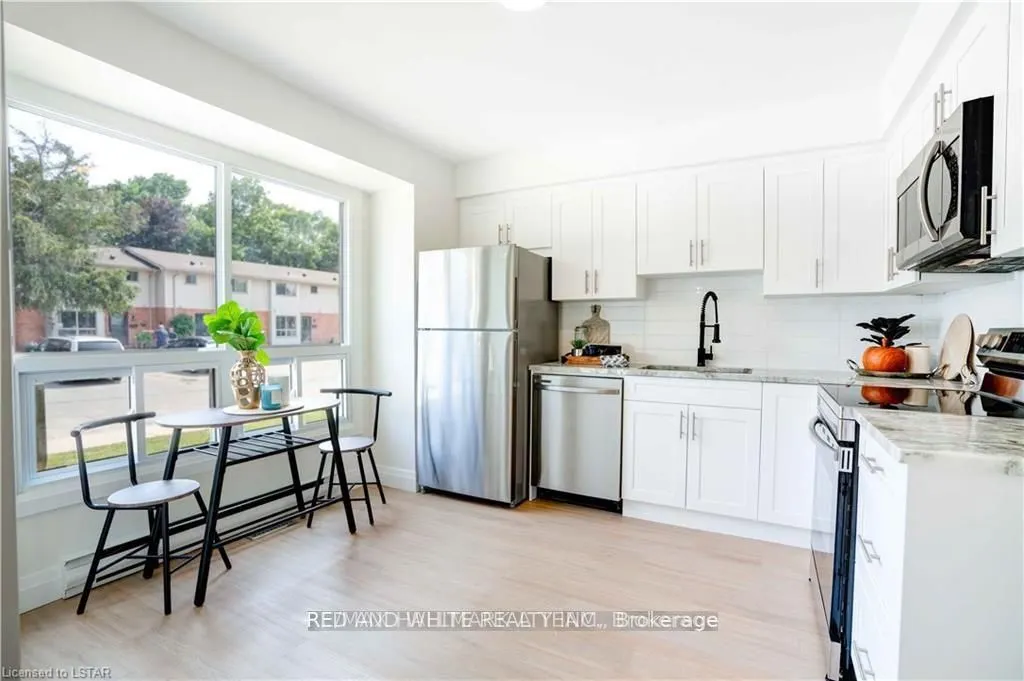 355 Sandringham Crescent, #UNIT-54