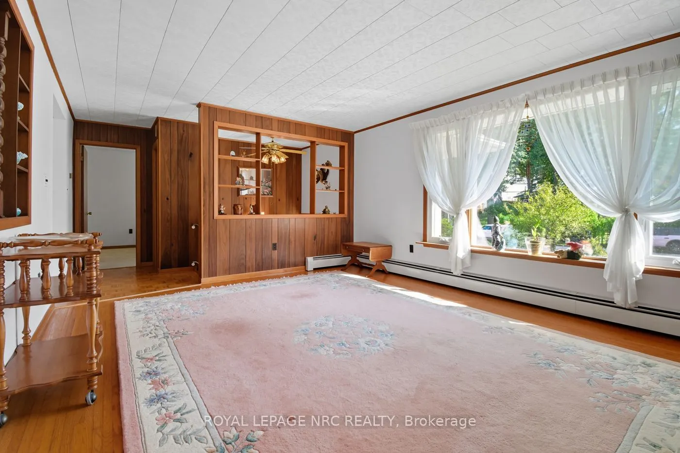 10592 Woodland Drive