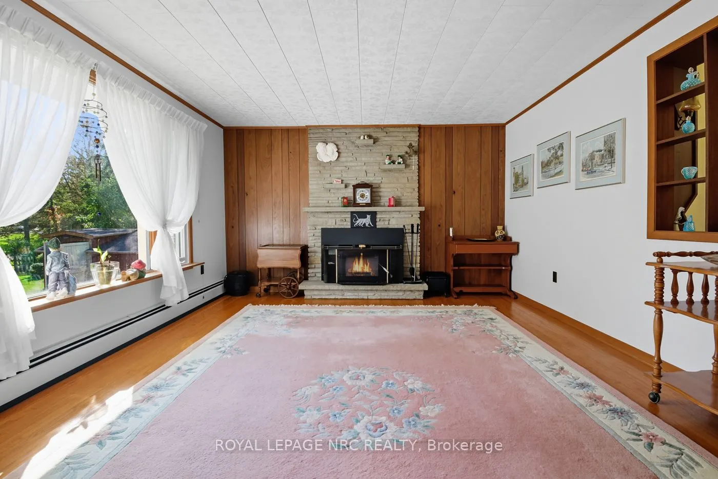10592 Woodland Drive