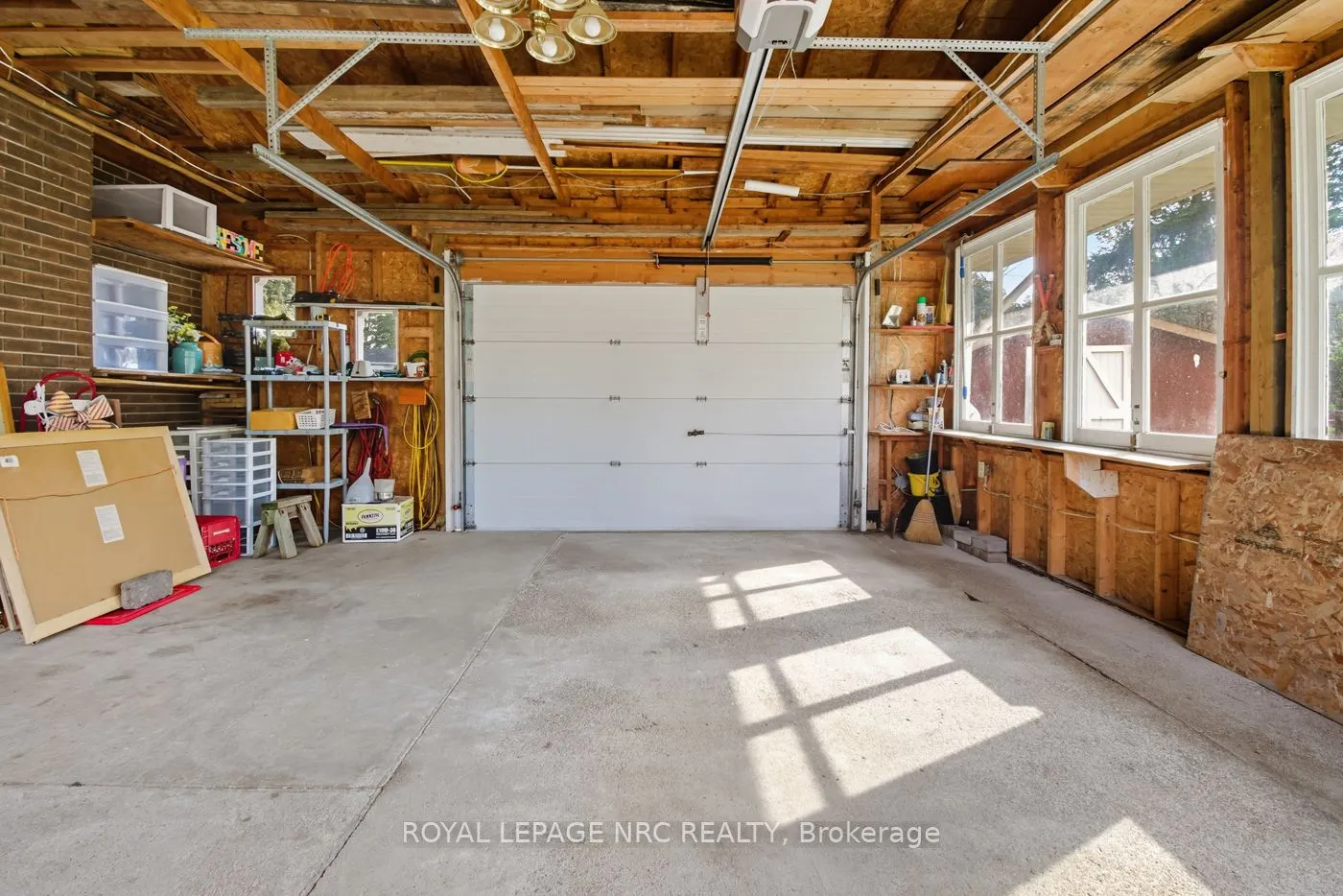 10592 Woodland Drive