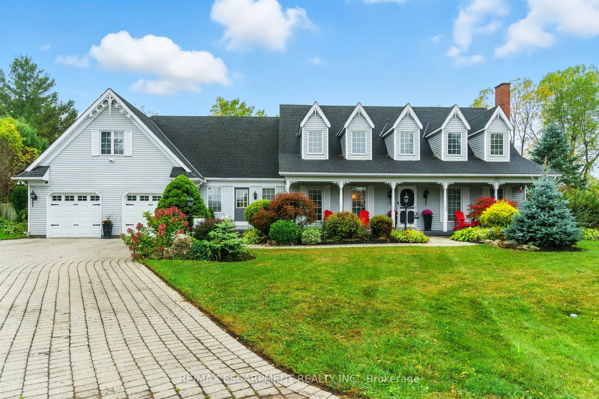 24 Meander Close