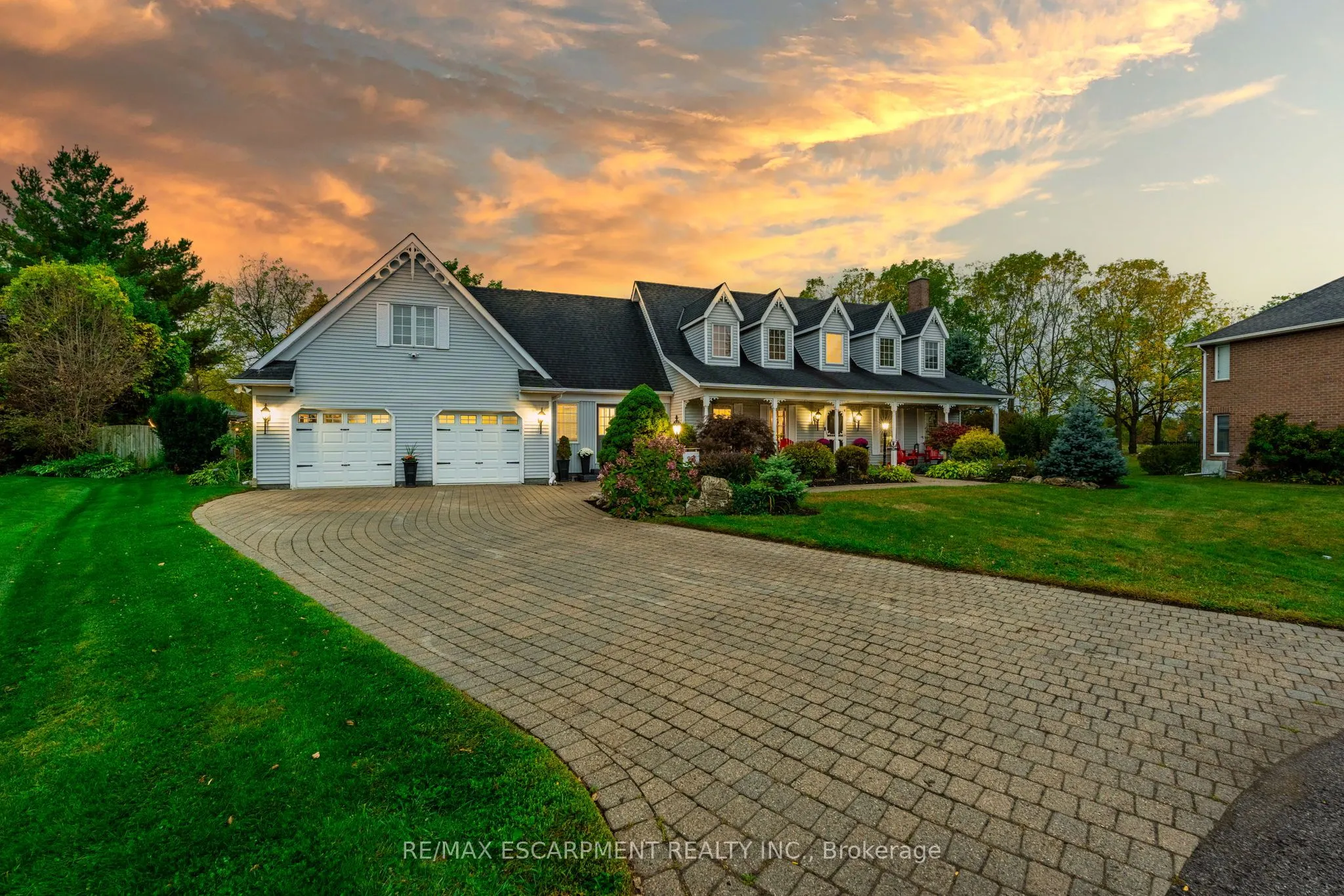24 Meander Close