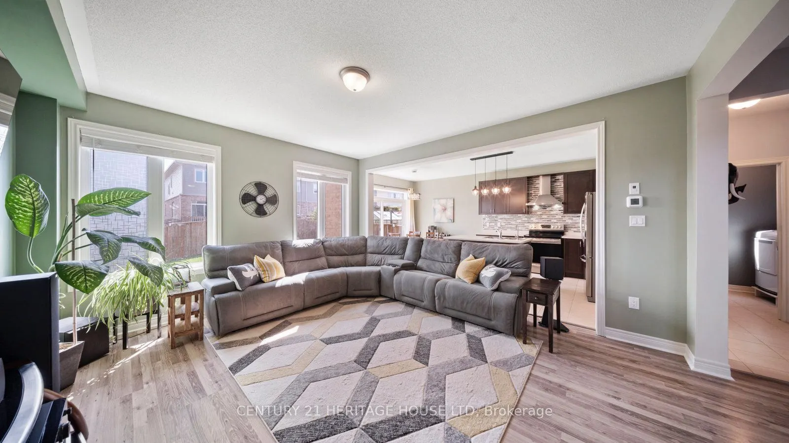 119 Barlow Place