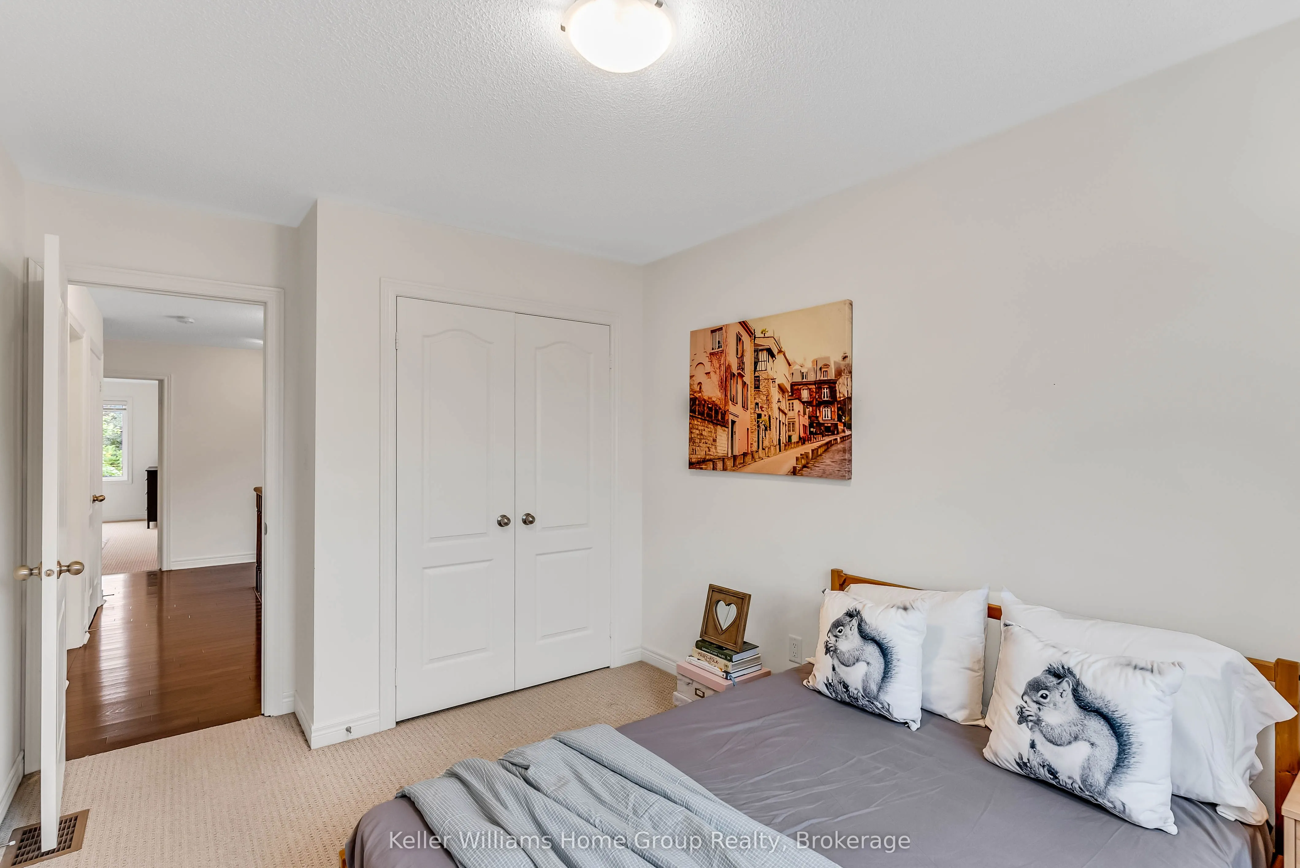 1035 Victoria Road S, ##37