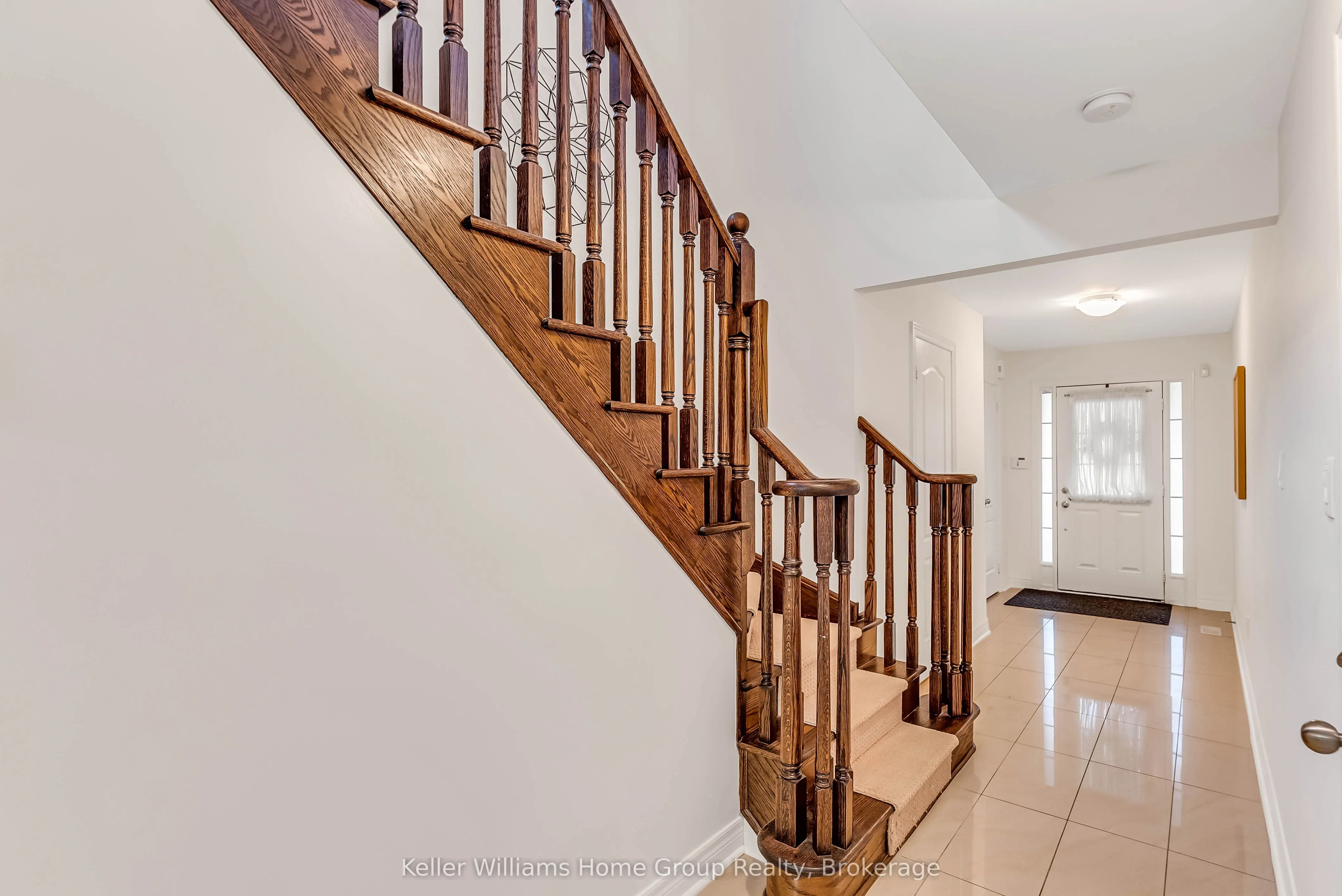 1035 Victoria Road S, ##37