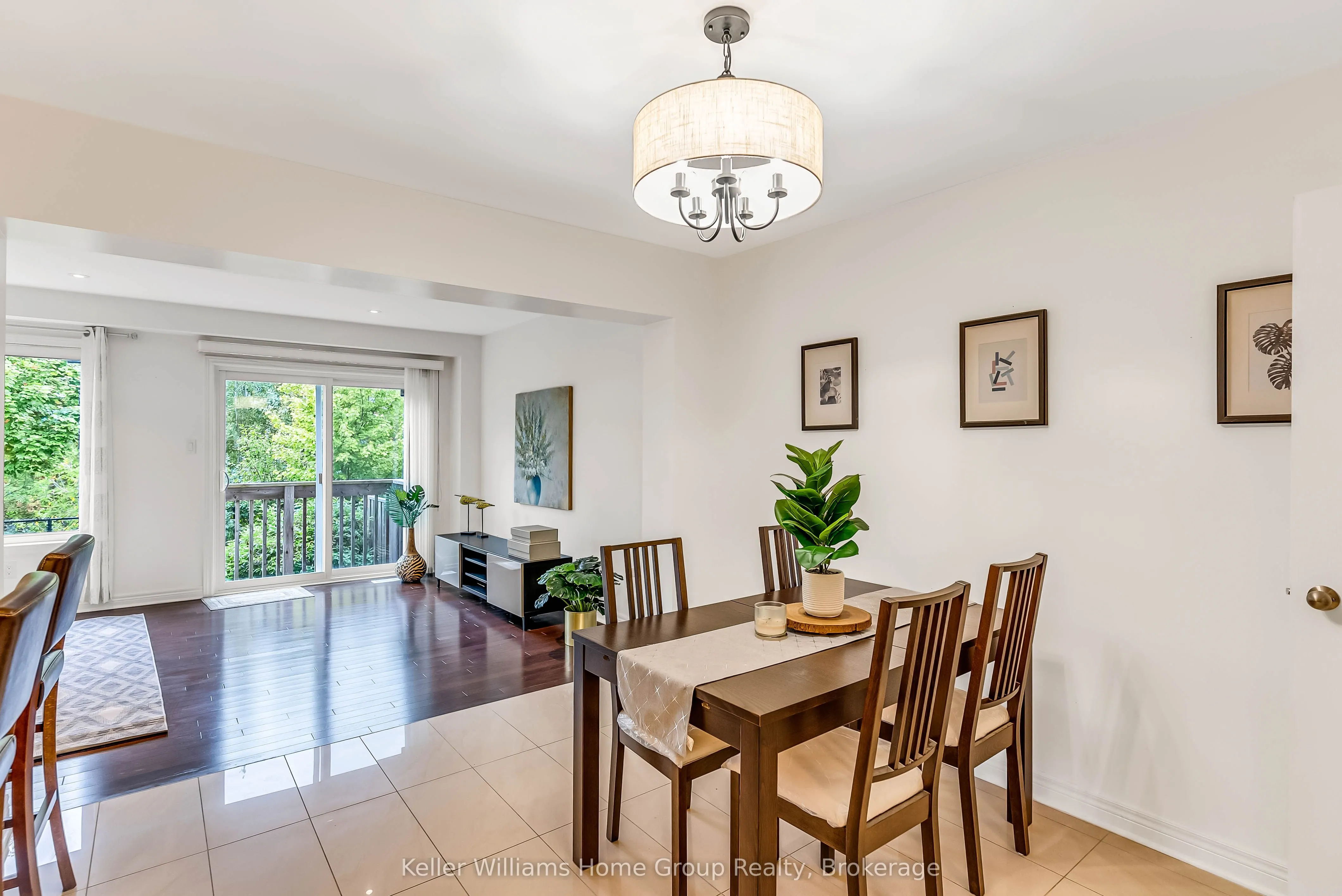 1035 Victoria Road S, ##37