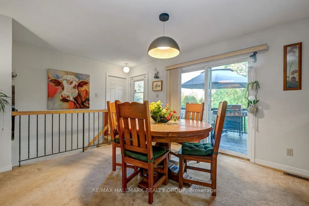 20 HILLTOP Crescent S