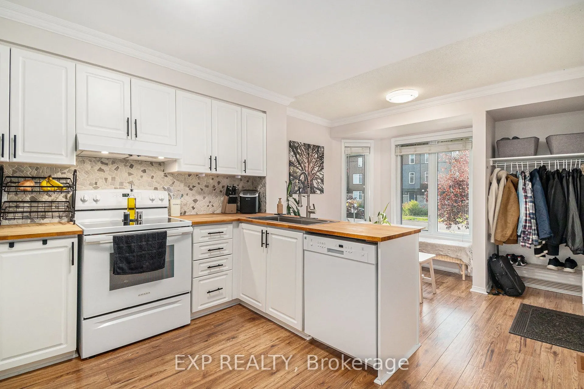 74 Lakepointe Drive, #17