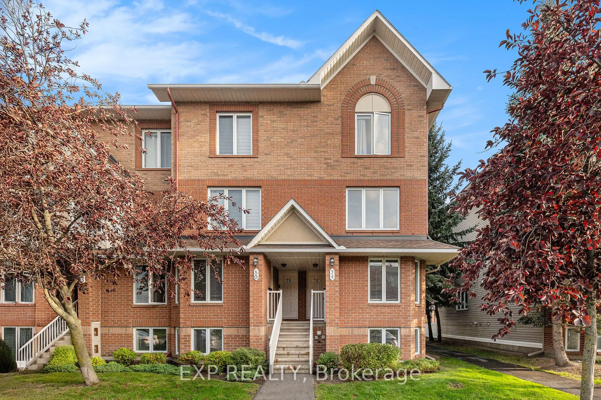 74 Lakepointe Drive, #17